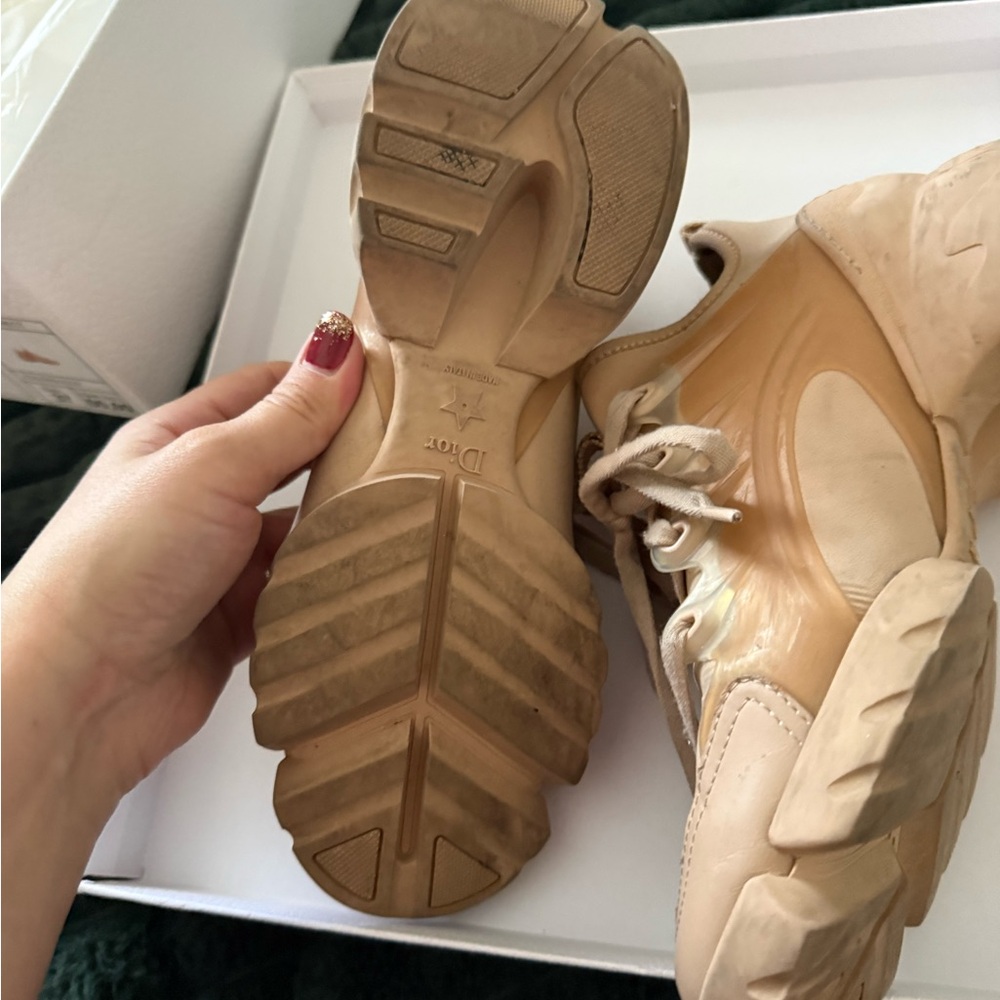 Dior Women's Beige Sneakers - Picture 4 of 5